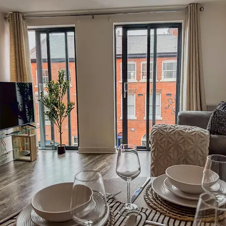 J Quarter 1br - Free Parking - One * Birmingham