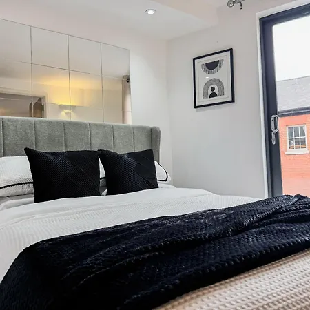 J Quarter 1br - Free Parking - One Apartament *