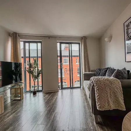 J Quarter 1br - Free Parking - One Apartament